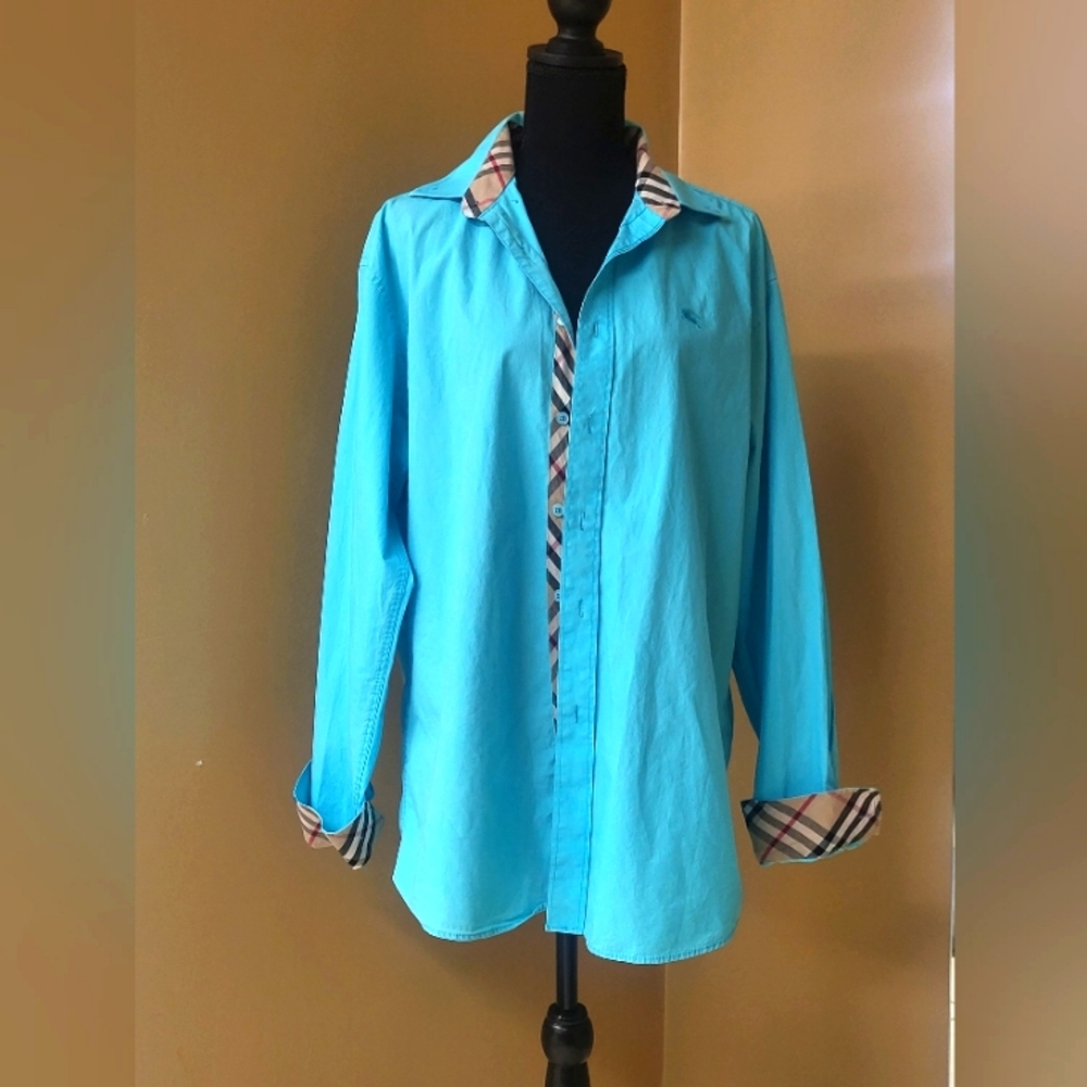 Burberry shirt XXL runs small